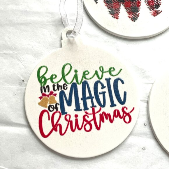 Set of 7 Lightweight Wooden Ornaments-New! - Picture 3 of 10